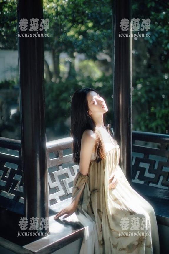 下载51吃瓜苹果版，体验一下女友日常的反差风暴吧！