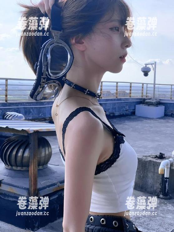 突然觉得ihlw09网页版里的瓜都比电视剧好看…你们是不是也这样想的？
