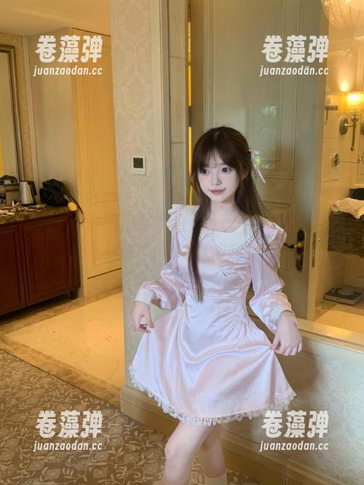 奇葩视频全在zztt11，点开之后我“永不迷路”，只要视网膜不脱离！