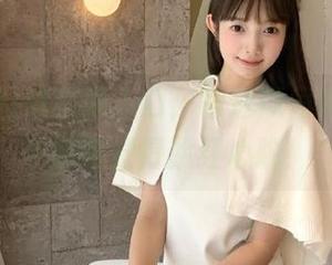 吃瓜网入口：被这瓜闪瞎了眼，不刷都觉得脸红心跳！