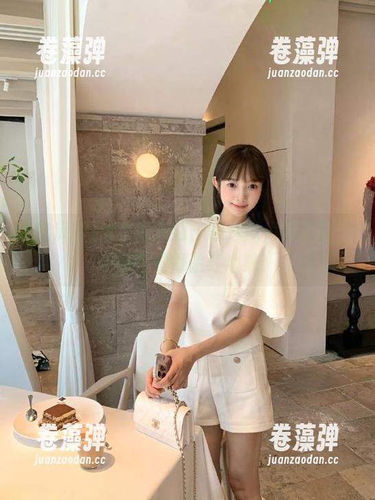 吃瓜网入口：被这瓜闪瞎了眼，不刷都觉得脸红心跳！
