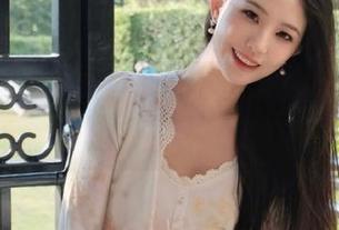 吃瓜网官网，瓜的那种大，以至于我不禁想问：这一口能吃到明天吗？