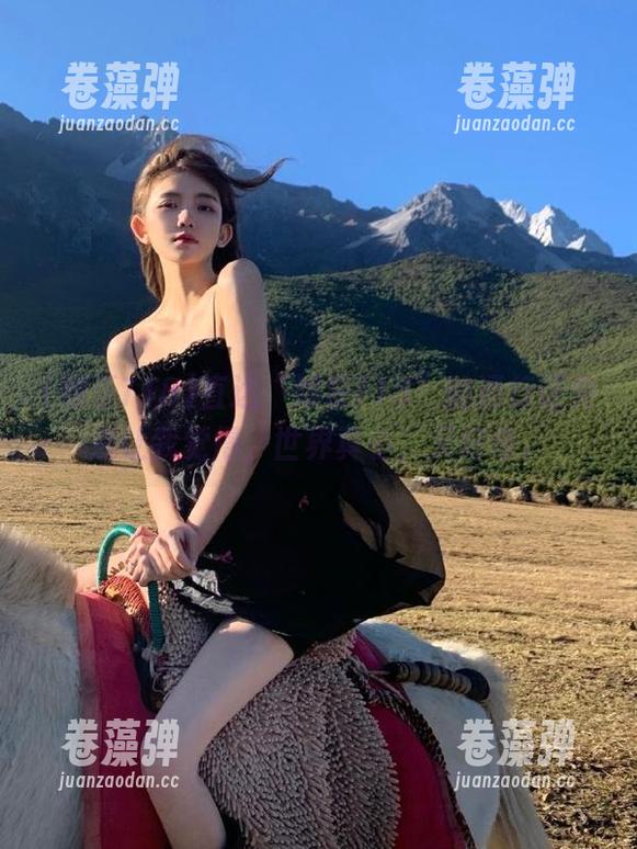 直达“娱乐718”的通行证突然让我觉得，世界真小，又好奇。