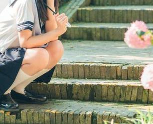 办公室别谈感情，快来“我要吃瓜”链接找读书时的回顾吧！