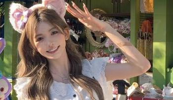 首页“最新吃瓜”来了，你没听错，就是别把瓜从窗外扔进来的那个入口！