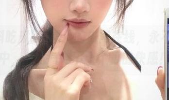 黑料吃瓜网在线，永不迷路中，一口气吃下十个瓜的快感！